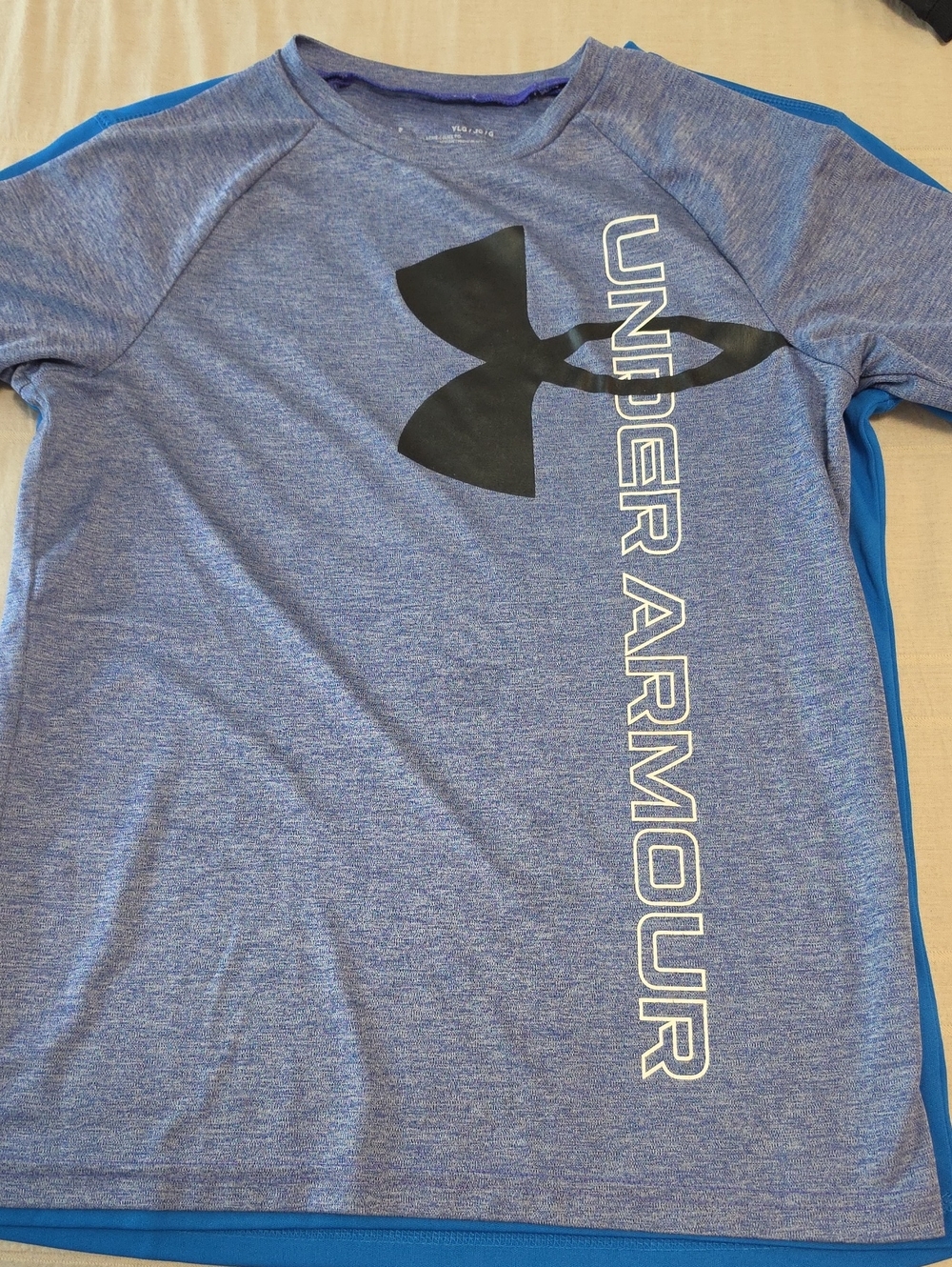 Three (3) Performance Tees Under Armour (2) & Reebok (1) Youth Medium/Large - Picture 13 of 16